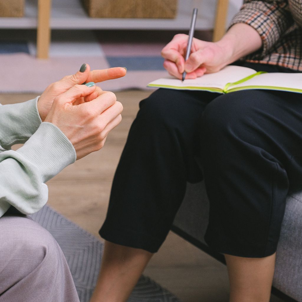 Consulta psicológica adolescente hiperactividad